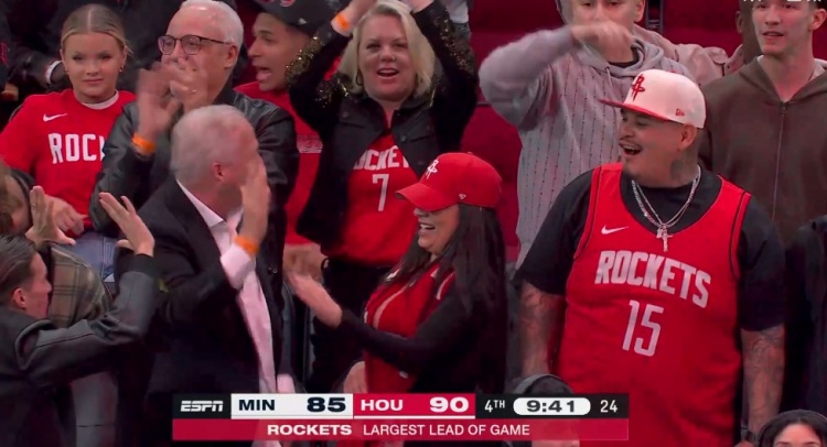 华体会全站app下载-本场最大领先！火箭一波攻势领先森林狼5分打停比赛