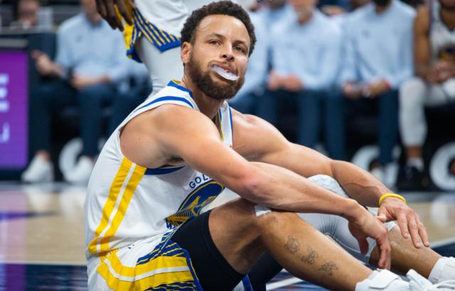 华体会官方网站-库里肩伤或缺席4周 勇士冲出附加赛需达六成胜率